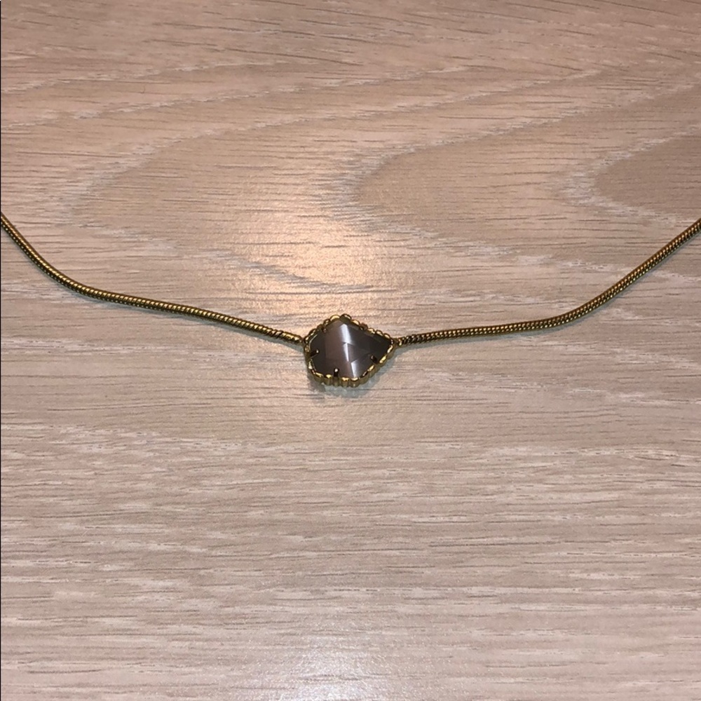 Kendra Scott necklace